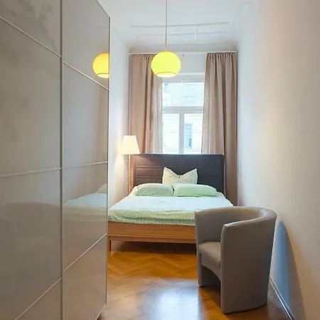 Waldstrassenviertel Apartman