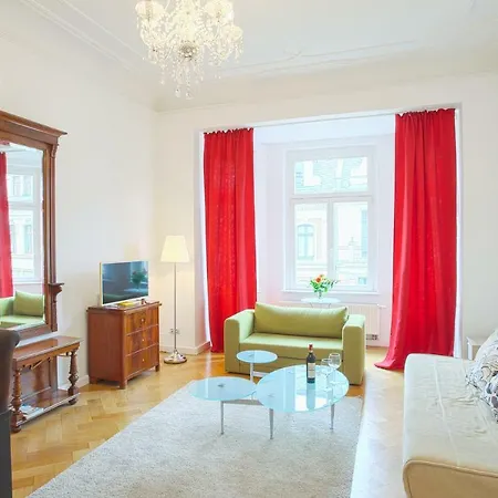 Waldstrassenviertel Apartmán *